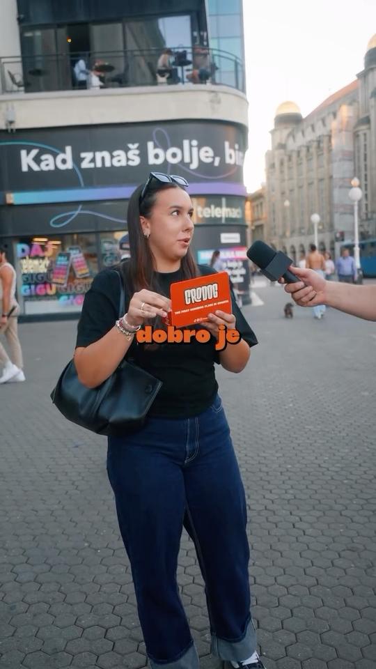 Prolaznica s CroDog kutijom kaže: dobro je