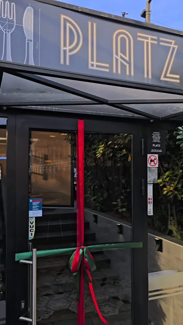 Ulaz u restoran Platz, Zvornička 3